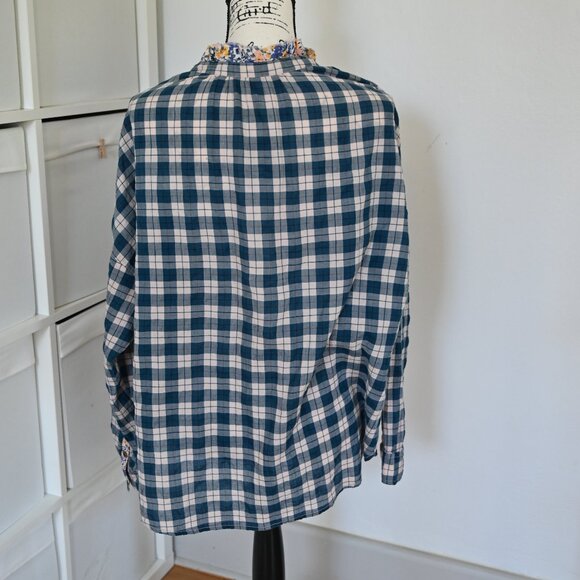 ANTHROPOLOGIE PILCRO Peach Tavi Plaid Button-Down Blouse in Navy LARGE - Picture 7 of 9